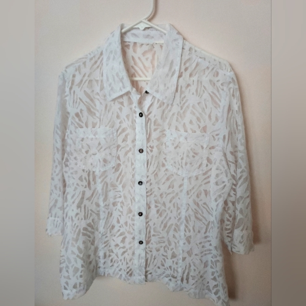 White Semi-sheer 3/4 sleeve blouse Large Resortwear Old Money Beach Layering